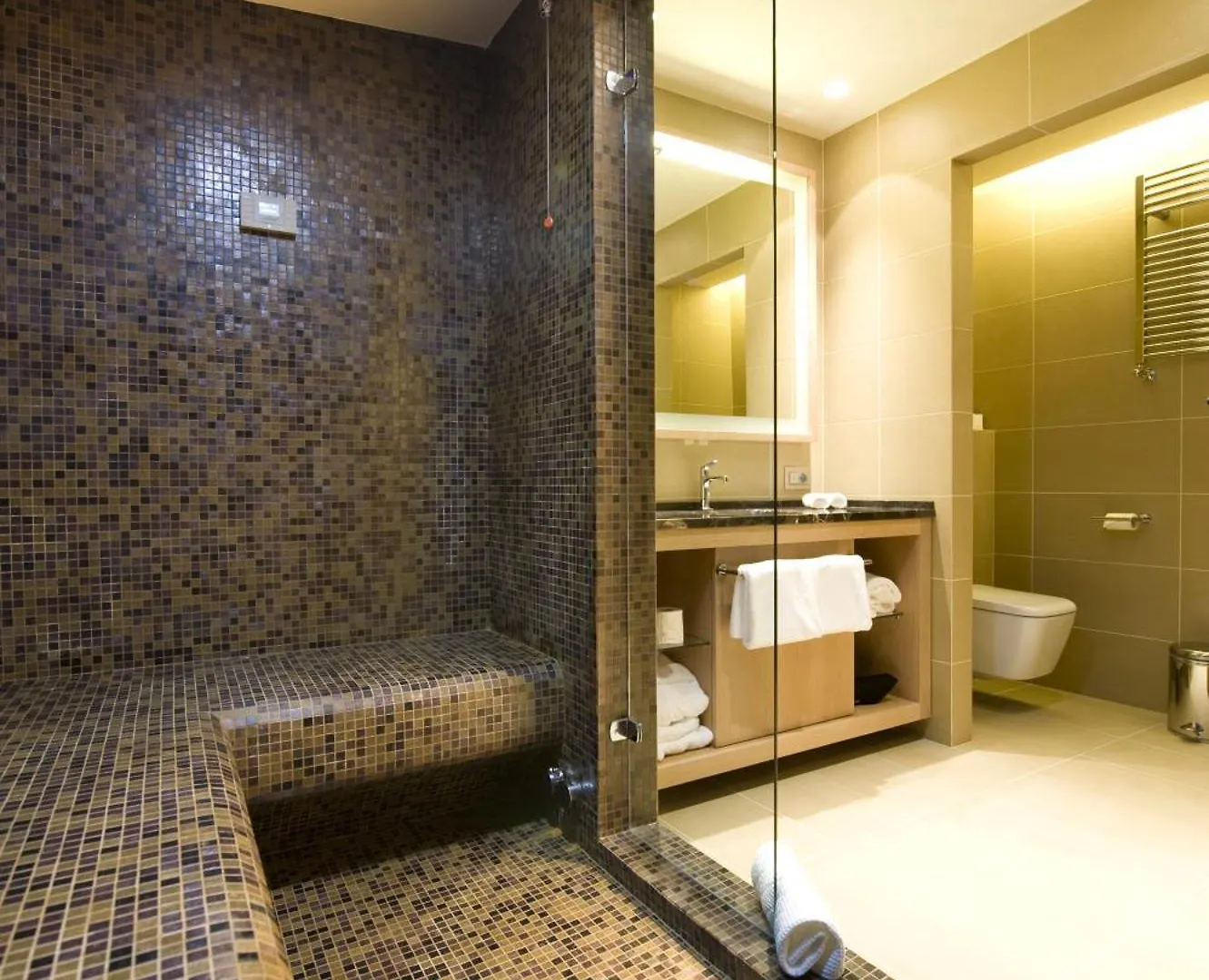 **** מלון ג'נובה Marina Place Resort איטליה