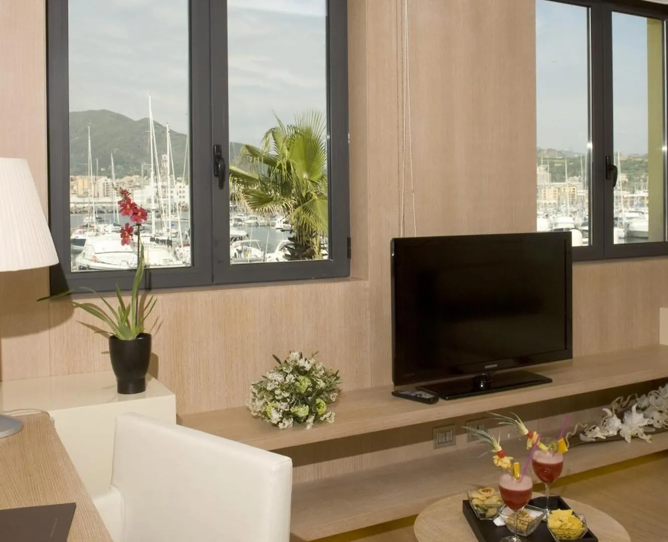 ג'נובה Marina Place Resort 4*,  איטליה