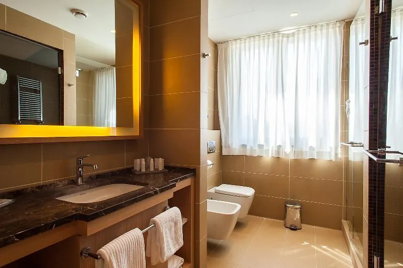 Marina Place Resort Genua 4*,